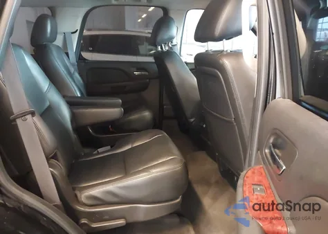 2011 Chevrolet Tahoe Ltz z USA, uszkodzony, nr VIN 1GNSKCE06BR280901